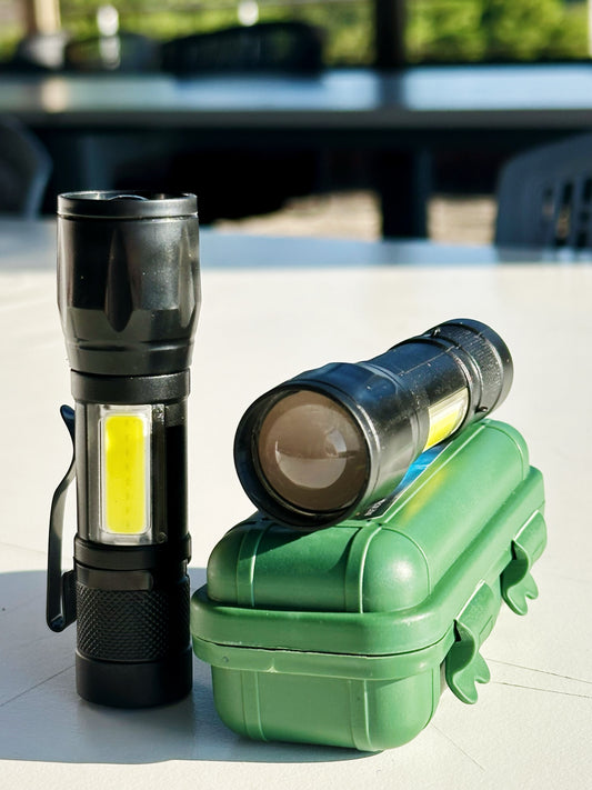 Mini Linterna Táctica Recargable